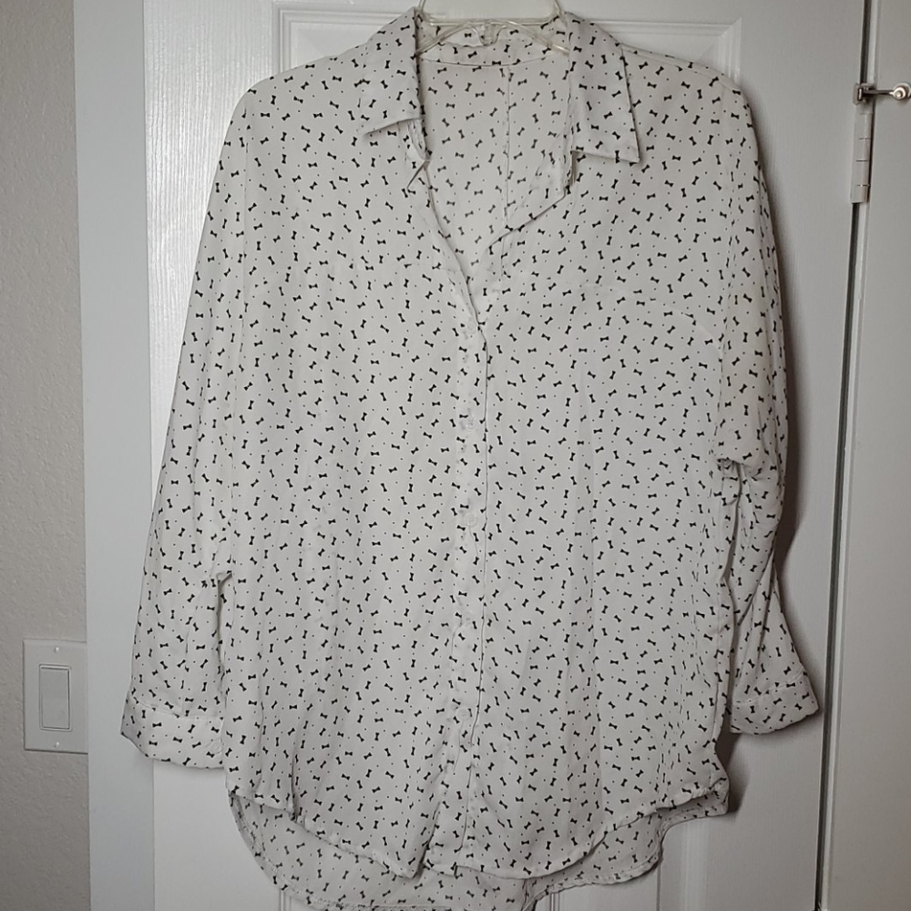 3/4 sleeve button down shirt with bowtie print